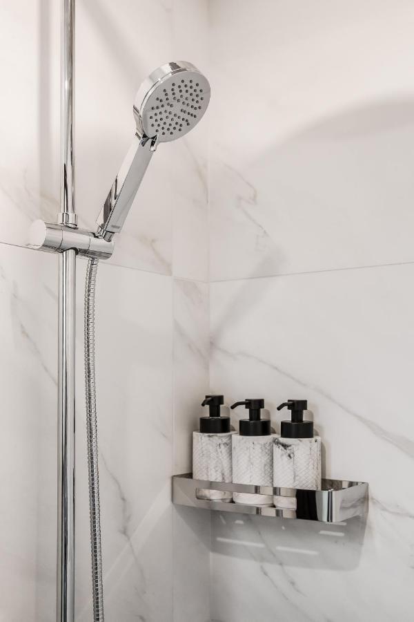 Stylish Apartment In Zverynas فيلنيوس المظهر الخارجي الصورة